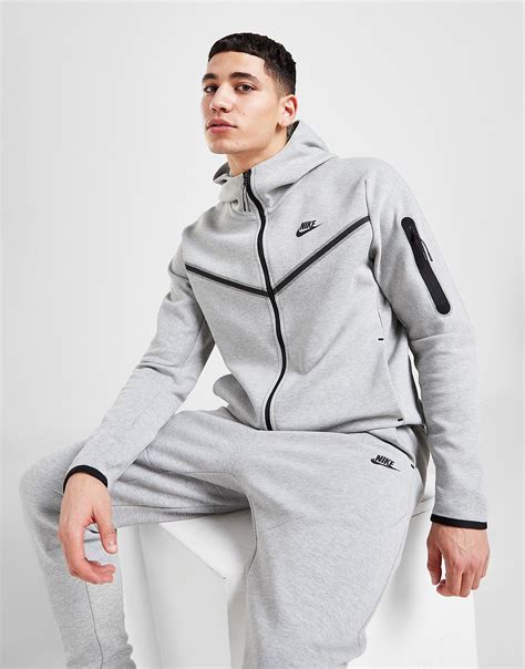 nike tech hoodie